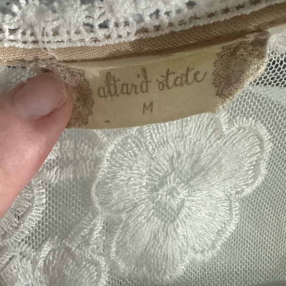 Altar’d State Ivory Lace Floral Norrie Maxi Dress Size Medium - Picture 8 of 9